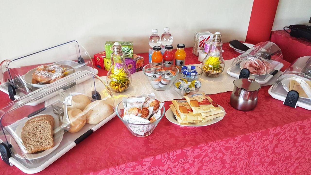 Asso Bed & Breakfast Manerba del Garda Ngoại thất bức ảnh