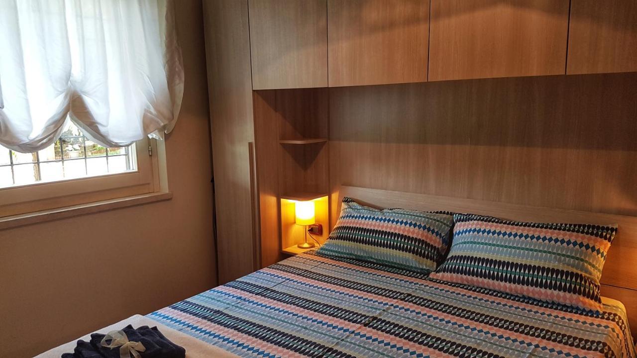 Asso Bed & Breakfast Manerba del Garda Ngoại thất bức ảnh