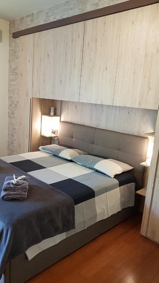 Asso Bed & Breakfast Manerba del Garda Ngoại thất bức ảnh