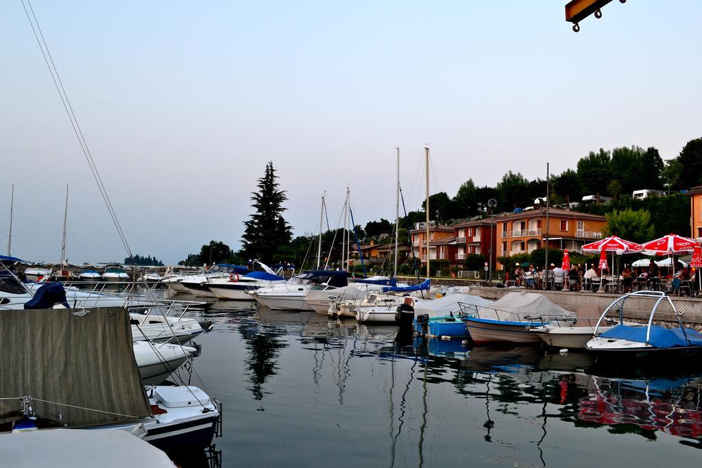 Asso Bed & Breakfast Manerba del Garda Ngoại thất bức ảnh